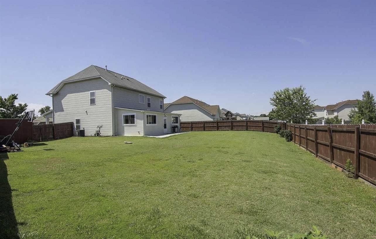 695 Flintrock Drive Boiling Springs, SC 29316 - Photo 15 of 35