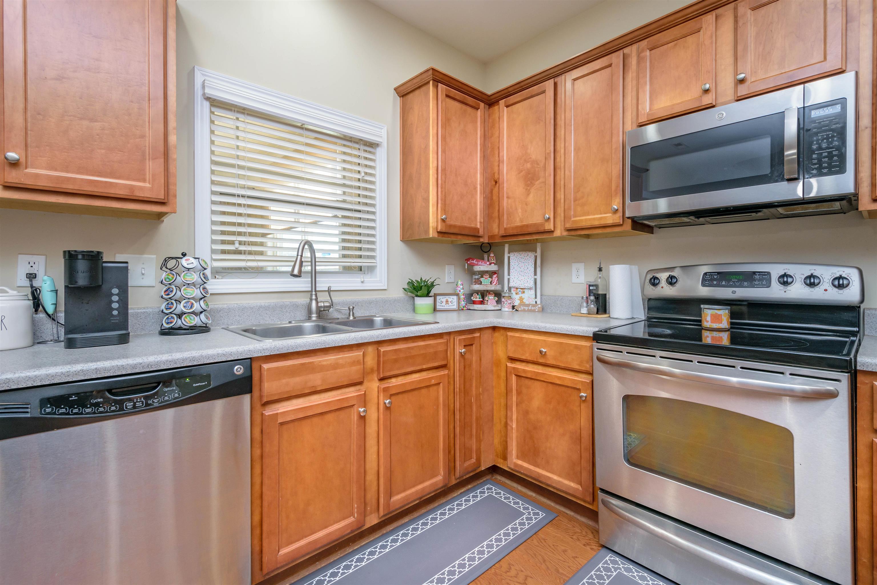 695 Flintrock Drive Boiling Springs, SC 29316 - Photo 10 of 35