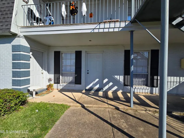 $725 | 1702 Stevens Street, Unit C, Biloxi, MS 39531