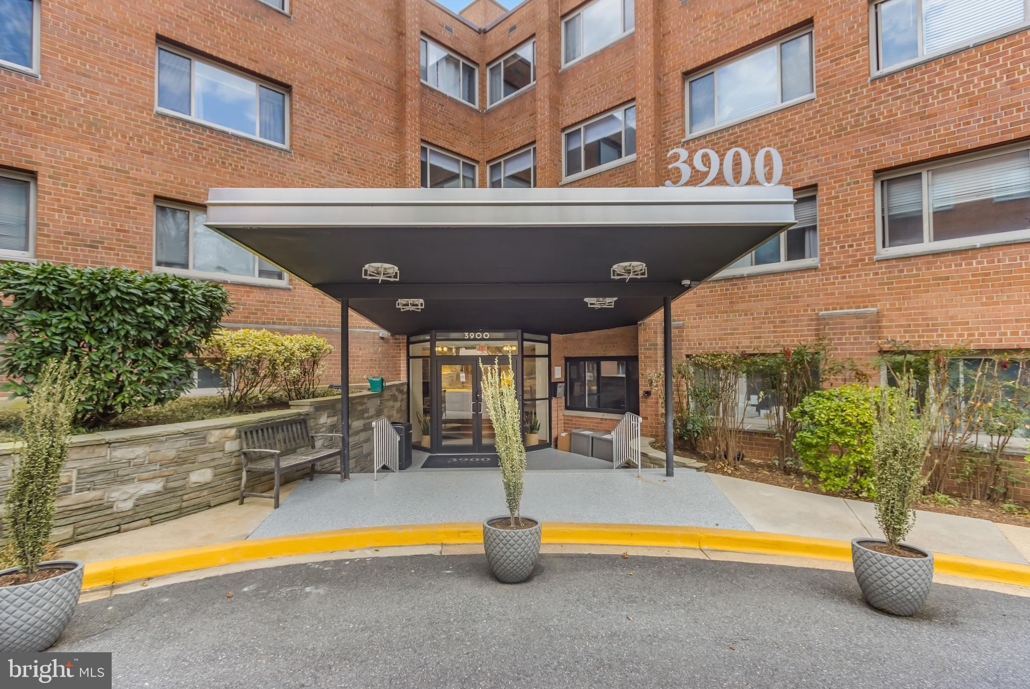 3900 Tunlaw Road Northwest, Unit 305 Washington, DC 20007 - Photo 8 of 32