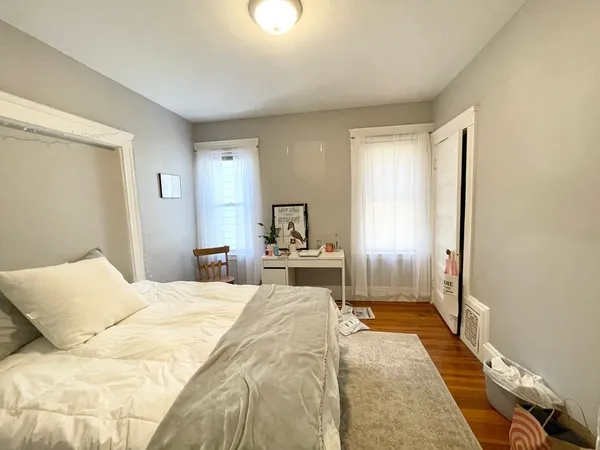 $3,800 | 9 Taft Street, Unit 2, Boston, MA 02125