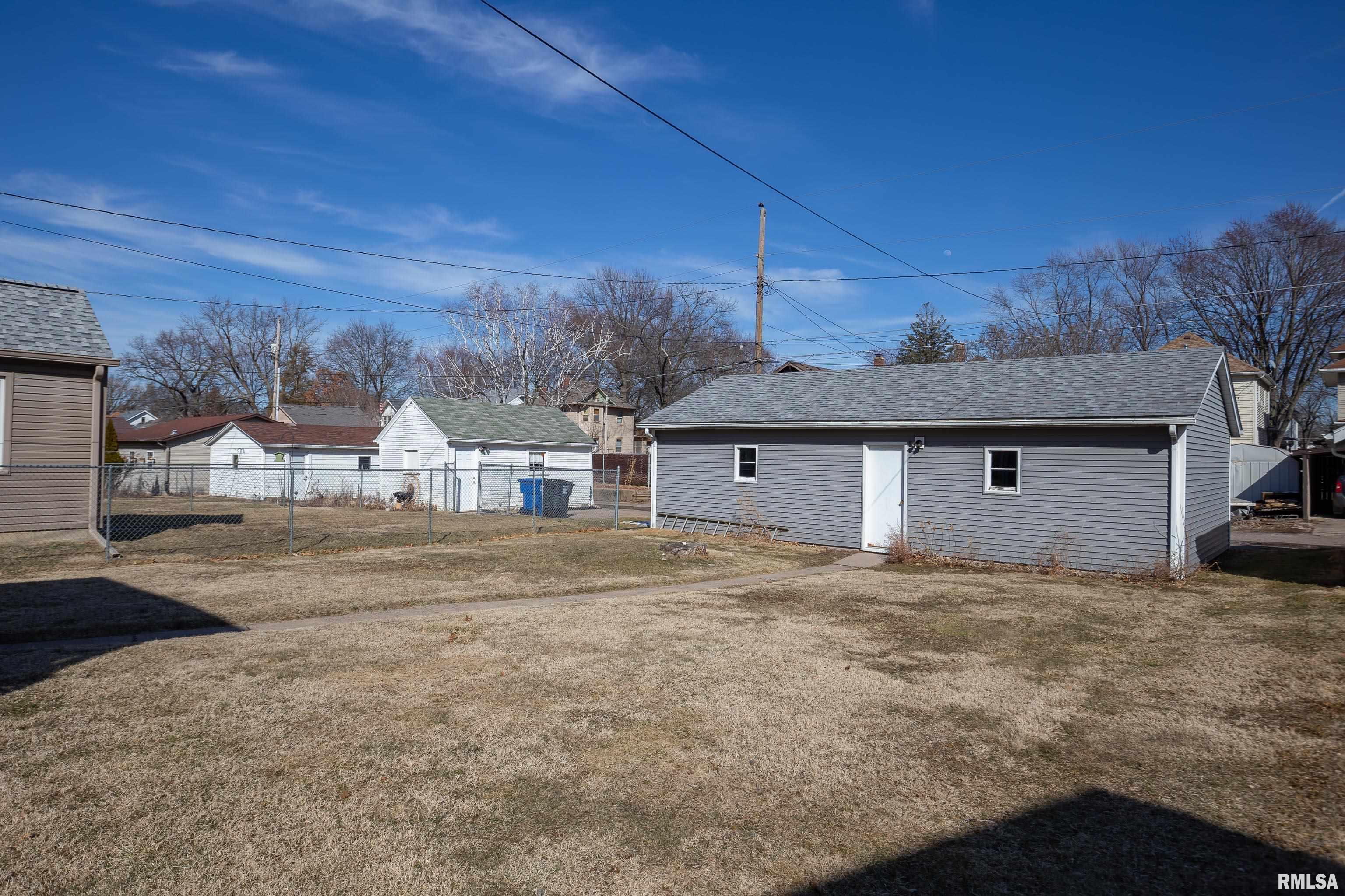 2010-2012 12th Street Moline, IL 61265 - Photo 8 of 9