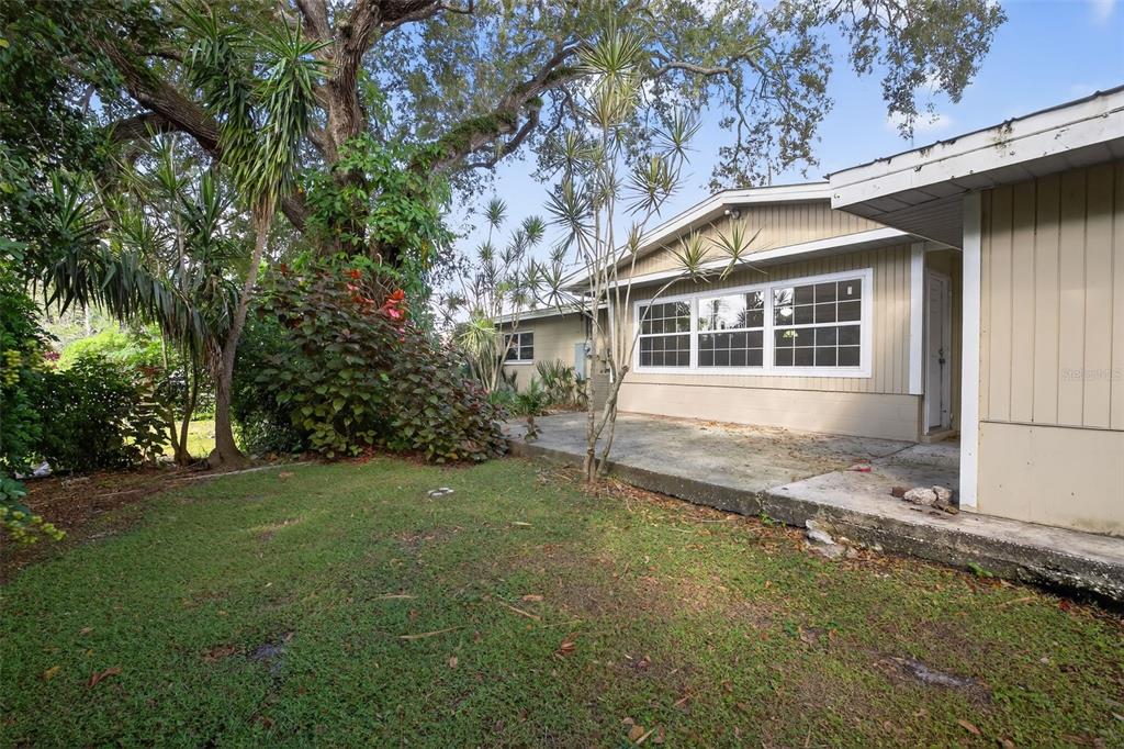 3711 Pinellas Avenue Safety Harbor, FL 34695 - Photo 9 of 36