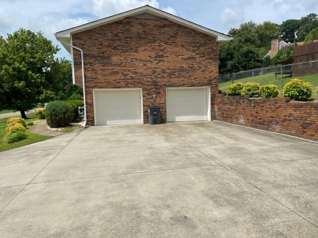 1110 Fall Creek Road Kingsport, TN 37664 - Photo 3 of 52 IMG_0569