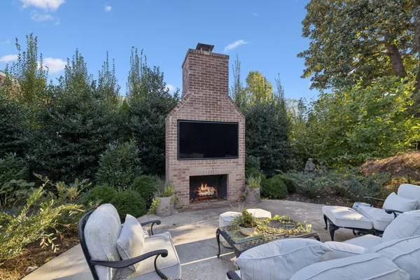 $6,149,900 | 214 3rd Avenue South, Franklin, TN 37064