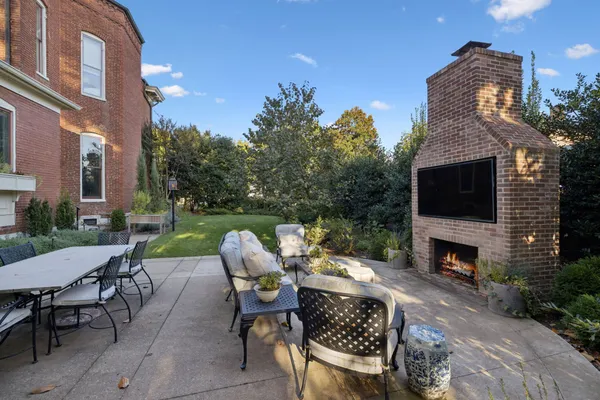 $6,149,900 | 214 3rd Avenue South, Franklin, TN 37064