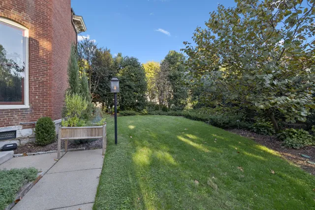 $7,750,000 | 214 3rd Avenue South, Franklin, TN 37064