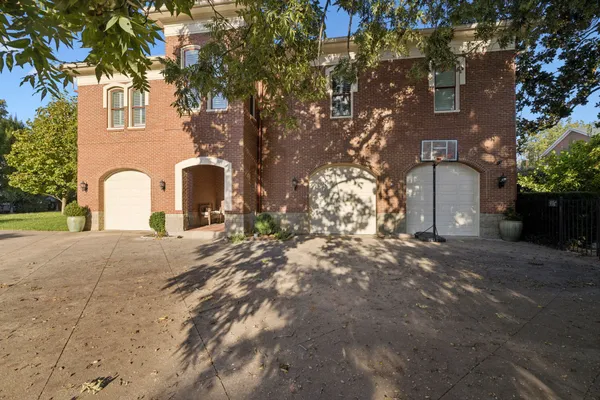 $6,149,900 | 214 3rd Avenue South, Franklin, TN 37064