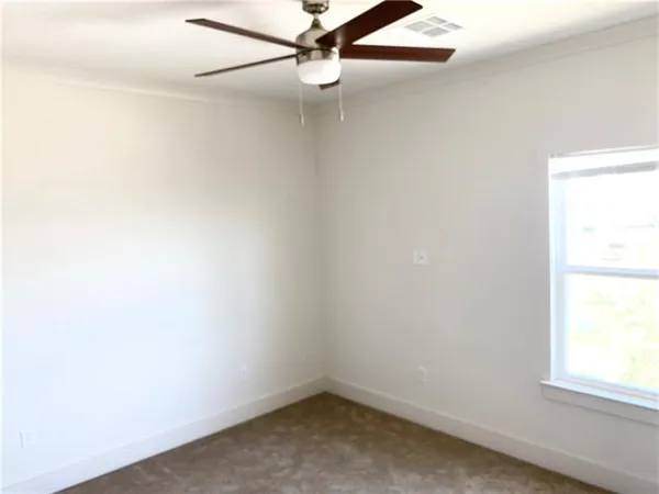 $1,950 | 217 Marina Road, Chalmette, LA 70043