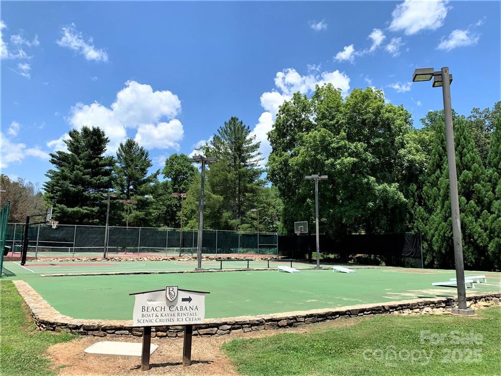31 High Rock Ridge, Unit 31 Lake Lure, NC 28746 - Photo 31 of 41 a view of a basketball court