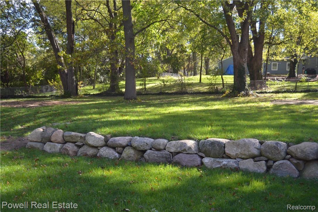 505 East Baker Road Highland, MI 48357 - Photo 20 of 25 DSC_1024.JPG