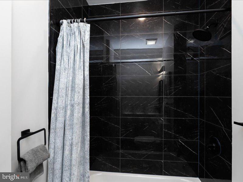 1645 Normal Avenue Baltimore, MD 21213 - Photo 42 of 53 a close view of shower