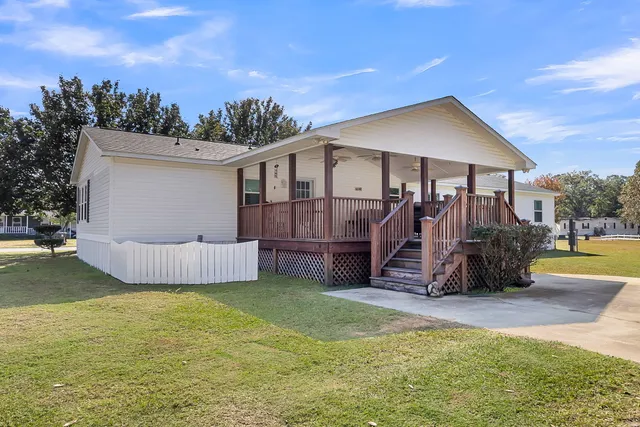 $298,800 | 408 Treeline Drive, Moncks Corner, SC 29461