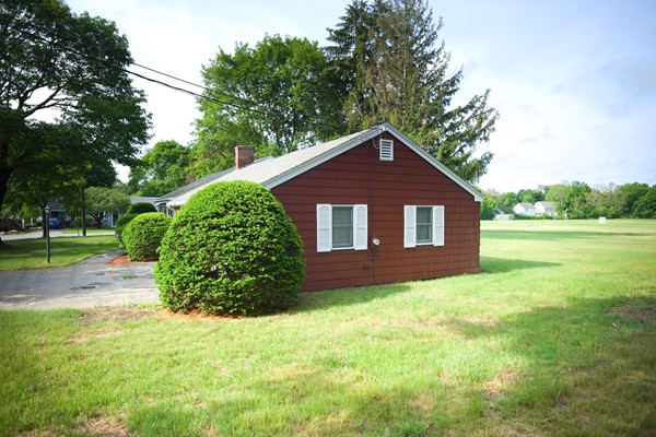 2 Lawrence Road Wayland, MA 01778 - Photo 17 of 23 Gallery Image 17
