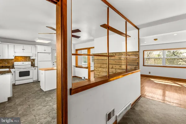 $349,900 | 188 Hillcrest Road, New Holland, PA 17557