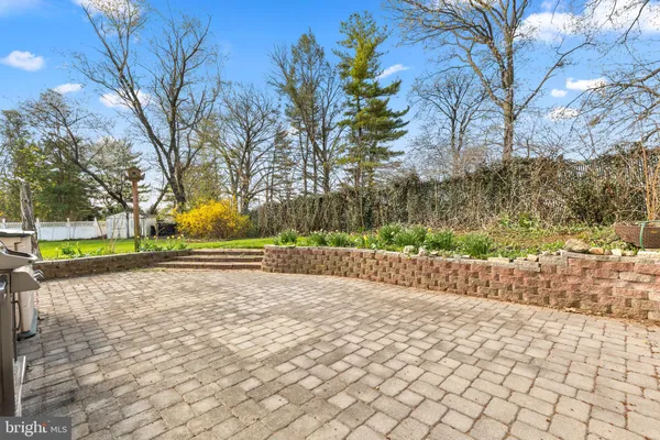 $349,900 | 188 Hillcrest Road, New Holland, PA 17557