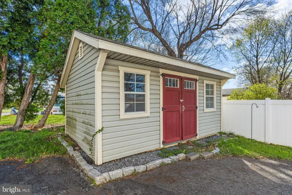 $349,900 | 188 Hillcrest Road, New Holland, PA 17557