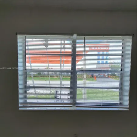 $159,900 | 1370 Northeast 119th Street, Unit 137015, Miami, FL 33161