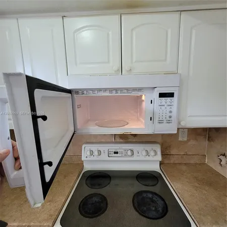 $159,900 | 1370 Northeast 119th Street, Unit 137015, Miami, FL 33161