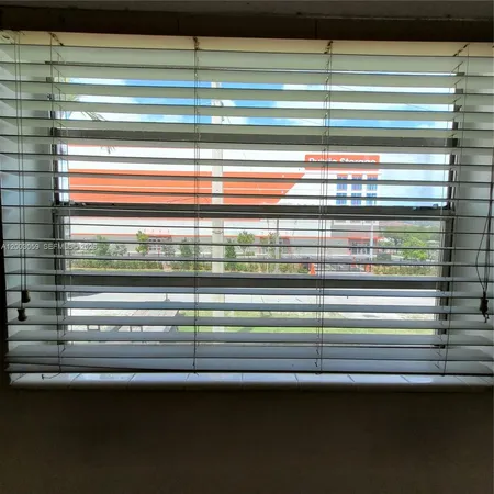 $159,900 | 1370 Northeast 119th Street, Unit 137015, Miami, FL 33161