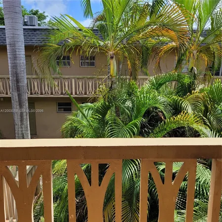 $159,900 | 1370 Northeast 119th Street, Unit 137015, Miami, FL 33161