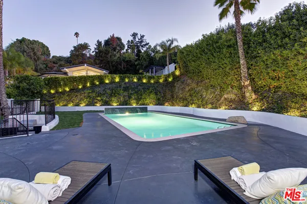 $3,340,000 | 3712 Berry Drive, Studio City, CA 91604