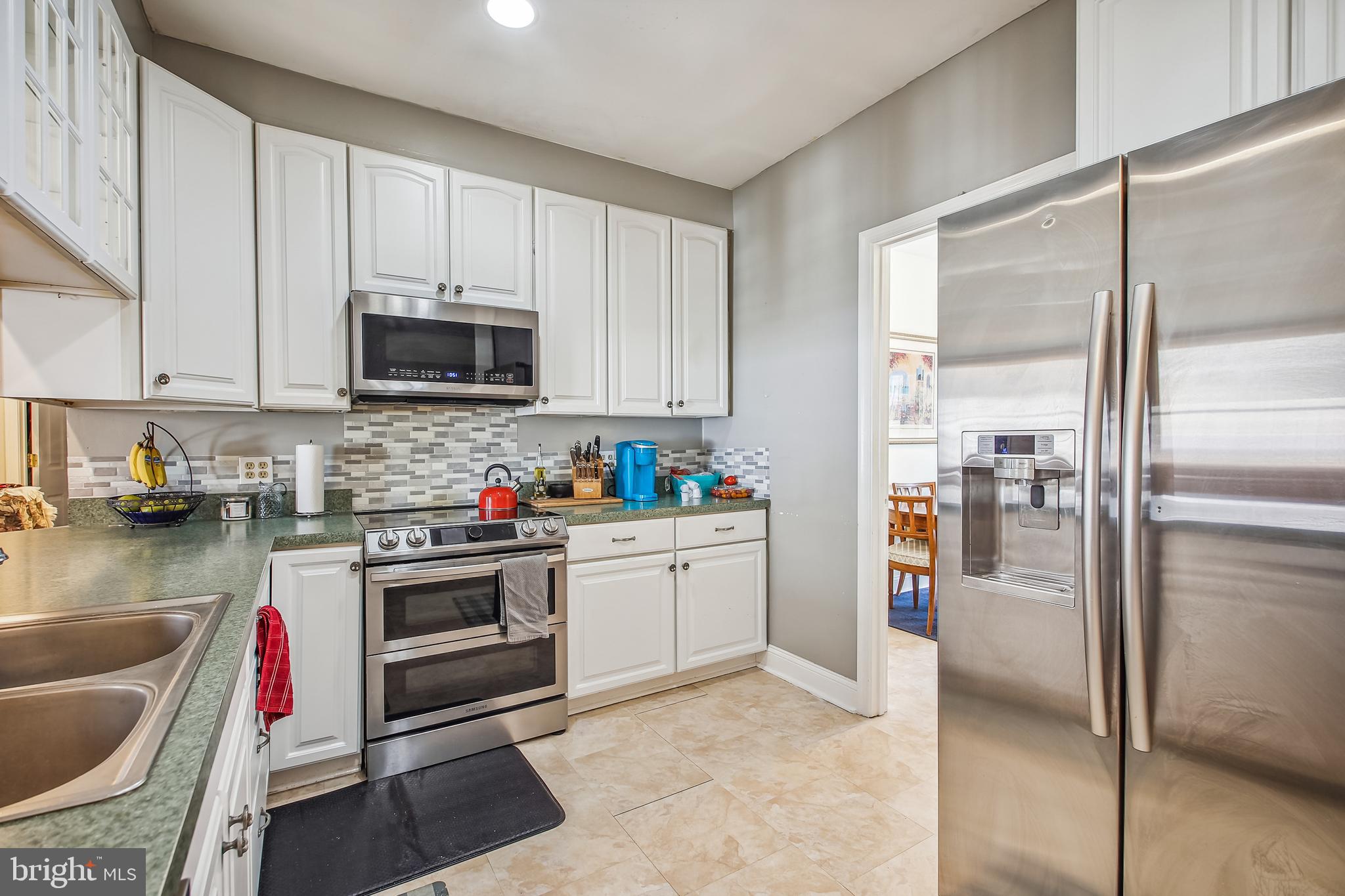 2572 Davidsonville Road Gambrills, MD 21054 - Photo 16 of 23 Kitchen with view of dining area