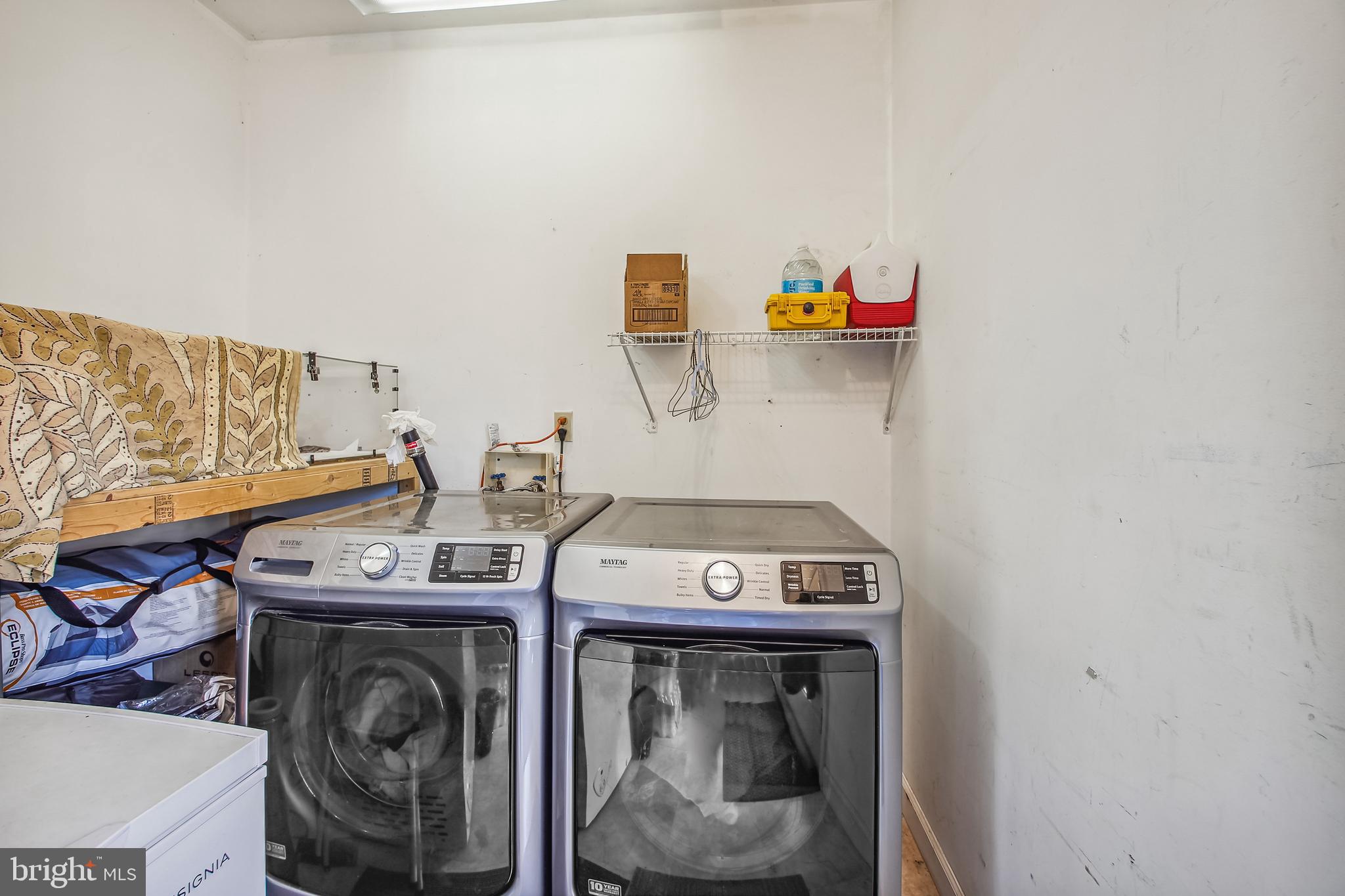 2572 Davidsonville Road Gambrills, MD 21054 - Photo 17 of 23 Laundry/Utilities