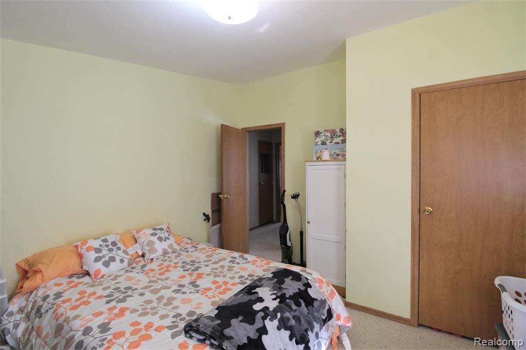 5693 Slattery Road North Branch, MI 48461 - Photo 9 of 60