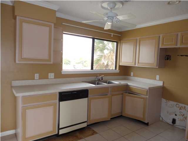 161 Durango Road, Unit 5 Destin, FL 32541 - Photo 11 of 26 Gallery Image 11
