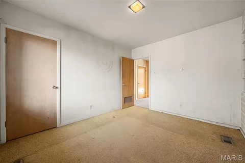 $550,000 | 28 Black Oak Drive, Sunset Hills, MO 63127