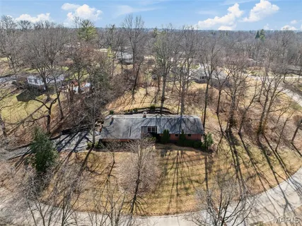 $550,000 | 28 Black Oak Drive, Sunset Hills, MO 63127