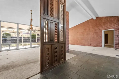 $550,000 | 28 Black Oak Drive, Sunset Hills, MO 63127