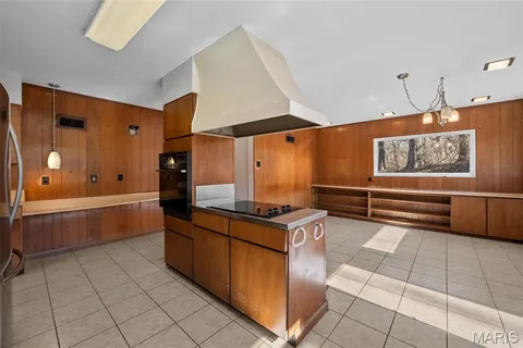 $550,000 | 28 Black Oak Drive, Sunset Hills, MO 63127