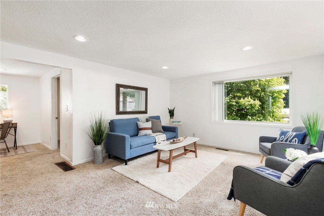 5230 David Road Northwest Bremerton, WA 98312 - Photo 5 of 30 Gallery Image 5