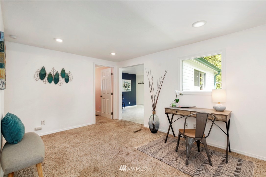 5230 David Road Northwest Bremerton, WA 98312 - Photo 9 of 30 Gallery Image 9