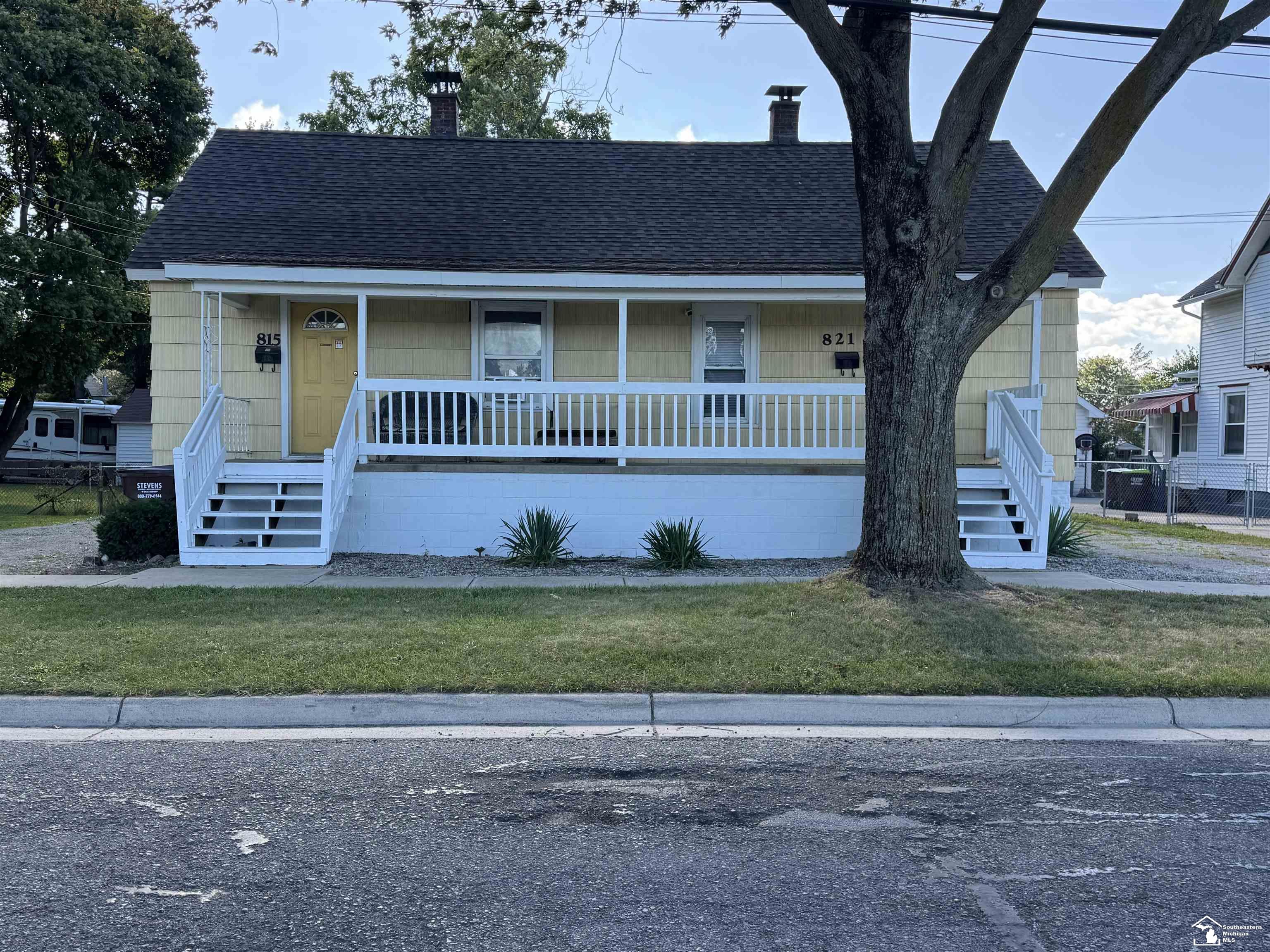 815 Union Street Monroe, MI 48161 - Photo 1 of 9