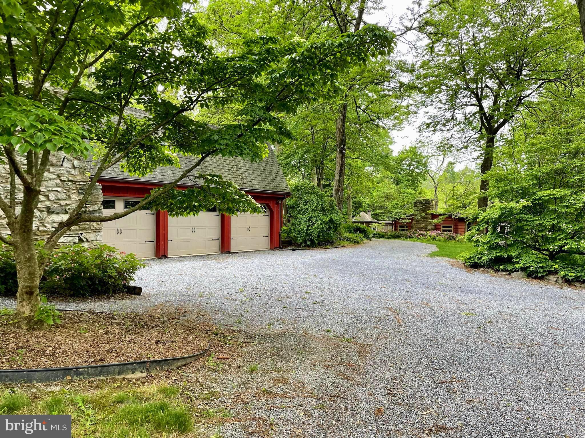137 Longenecker Road Mount Joy, PA 17552 - Photo 4 of 108 Gallery Image 4