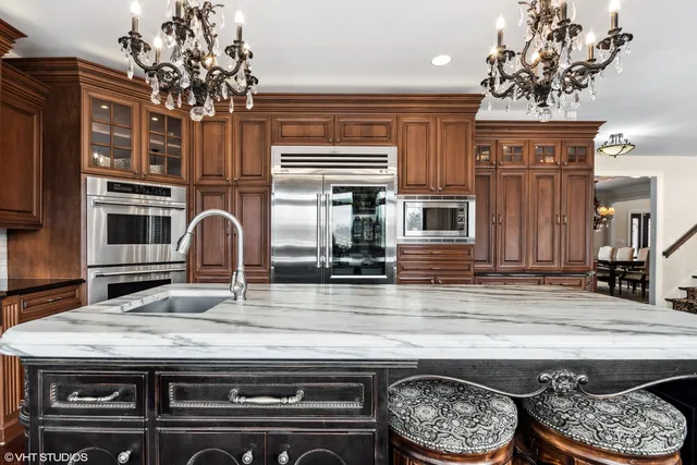 $1,899,900 | 11 Moate Lane, Barrington Hills, IL 60010