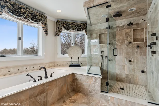 $1,899,900 | 11 Moate Lane, Barrington Hills, IL 60010