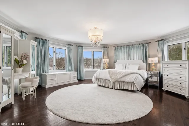 $1,899,900 | 11 Moate Lane, Barrington Hills, IL 60010