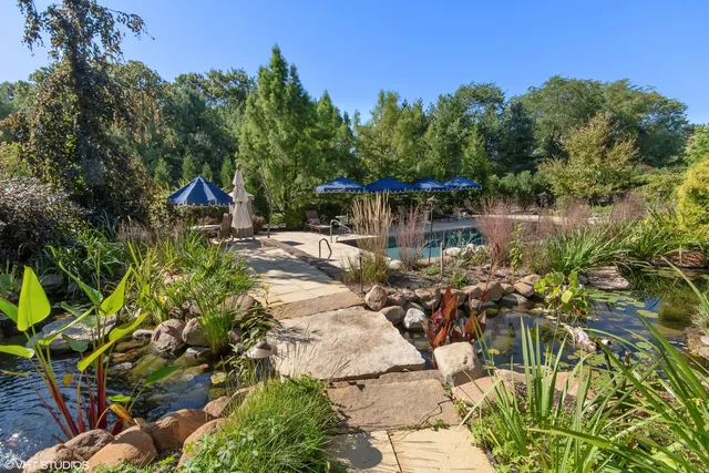 $1,899,900 | 11 Moate Lane, Barrington Hills, IL 60010