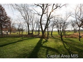 52 Camelot Drive Rochester, IL 62563 - Photo 6 of 21