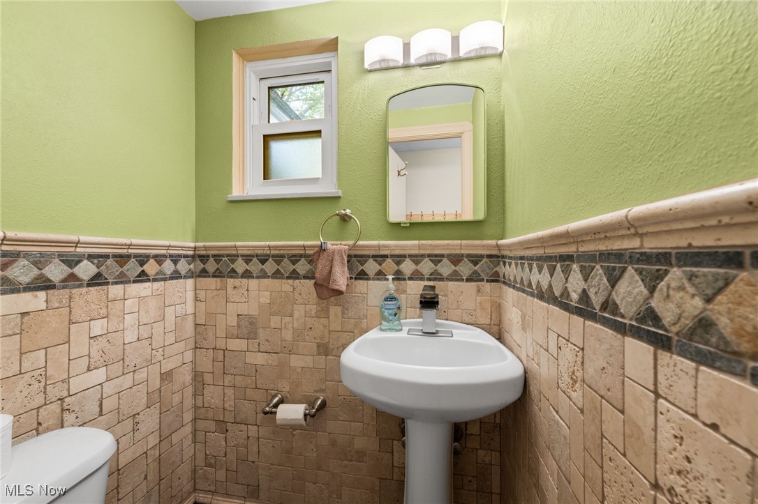 6436 Olde York Road Cleveland, OH 44130 - Photo 15 of 32 Gallery Image 15