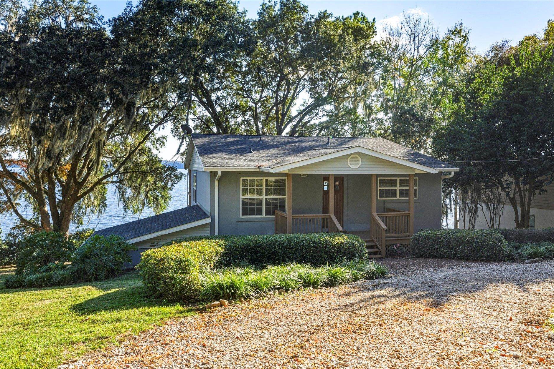 997 Drake Acres Road Quincy, FL 32351 - Photo 1 of 45