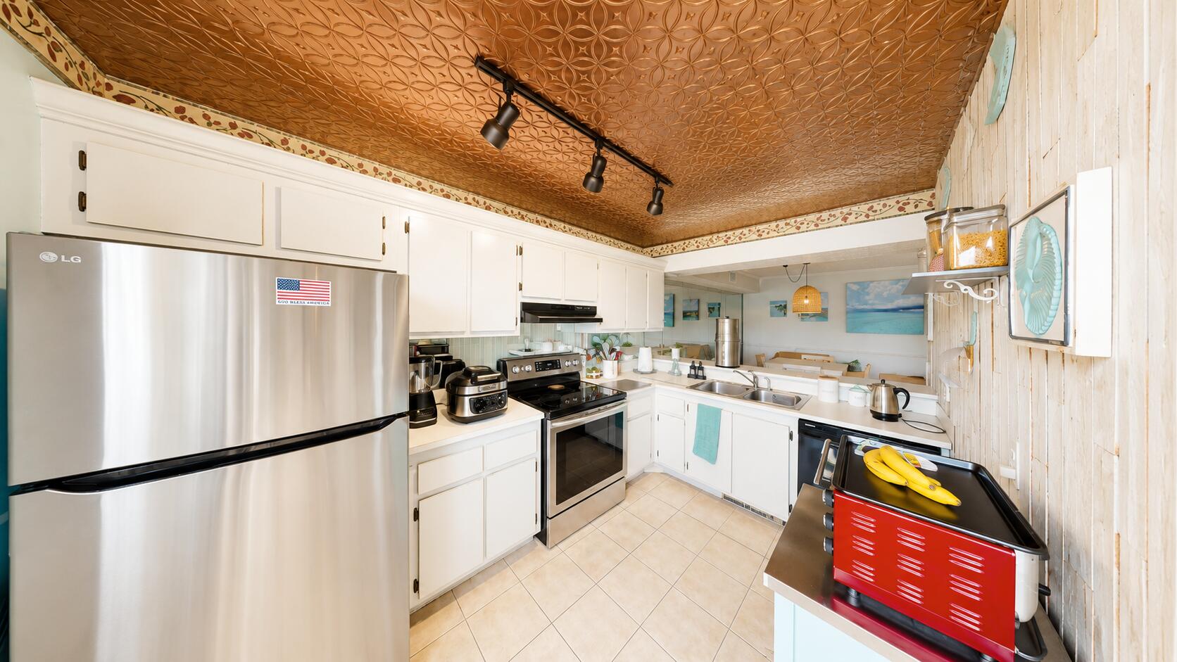 1950 Southwest Palm City Road, Unit 10106 Stuart, FL 34994 - Photo 6 of 23 Kitchen