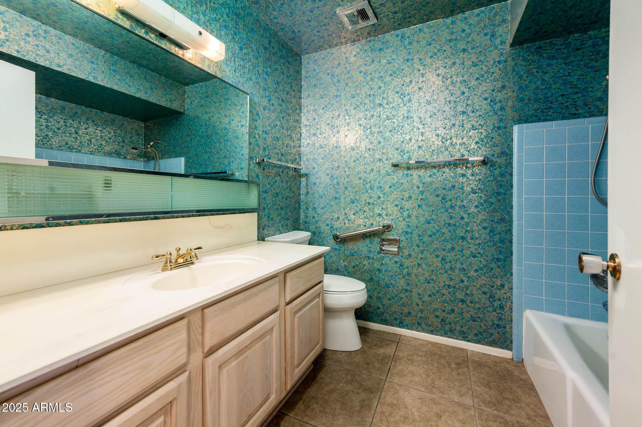 2431 East Ocotillo Road Phoenix, AZ 85016 - Photo 16 of 47 2431 E Ocotillo Rd - MLS-28