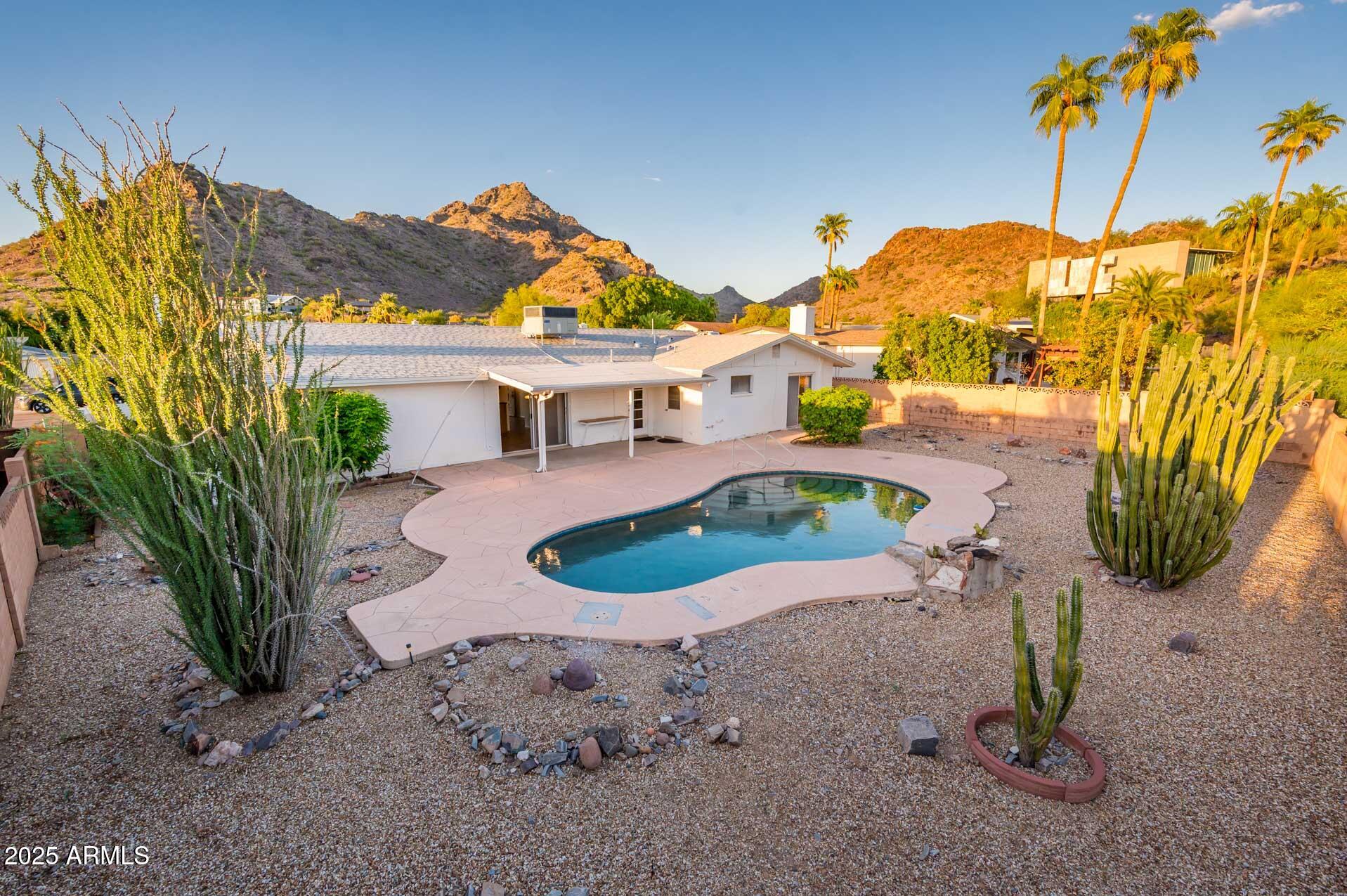 2431 East Ocotillo Road Phoenix, AZ 85016 - Photo 17 of 47 2431 E Ocotillo Rd - MLS-31