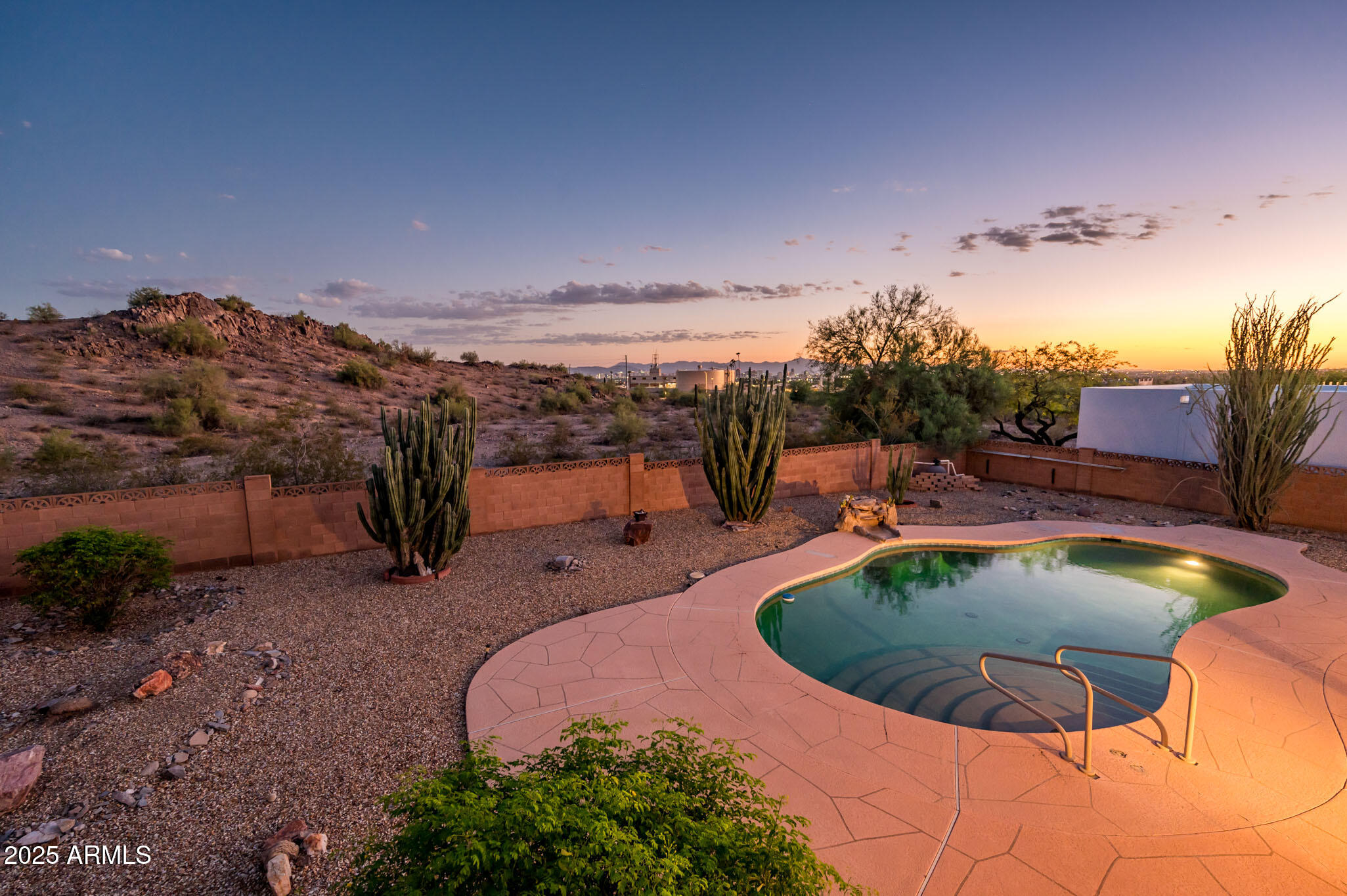 2431 East Ocotillo Road Phoenix, AZ 85016 - Photo 32 of 47 2431 E Ocotillo Rd - MLS-49