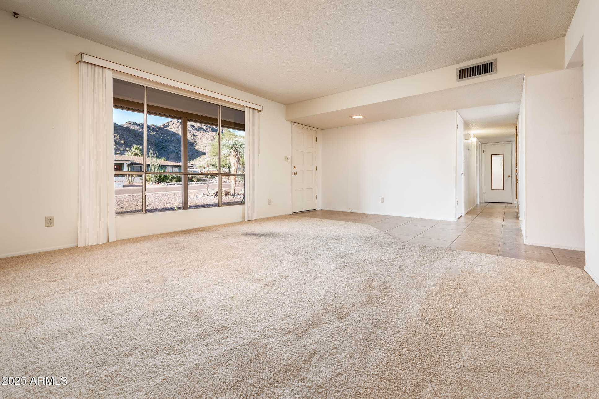 2431 East Ocotillo Road Phoenix, AZ 85016 - Photo 5 of 47 2431 E Ocotillo Rd - MLS-9